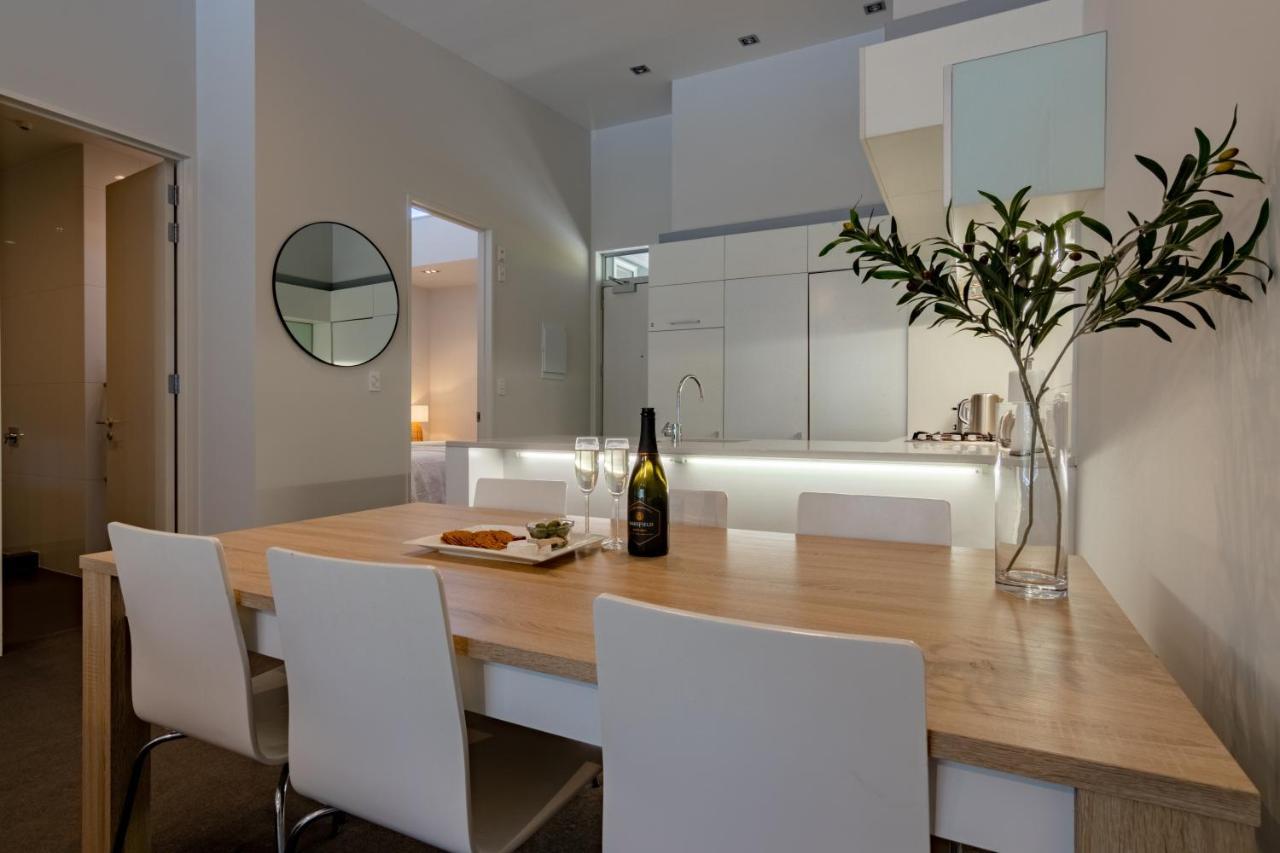 Апартаменти Stylish Haven Luxury Interiors In Prime Location Квінстаун Екстер'єр фото