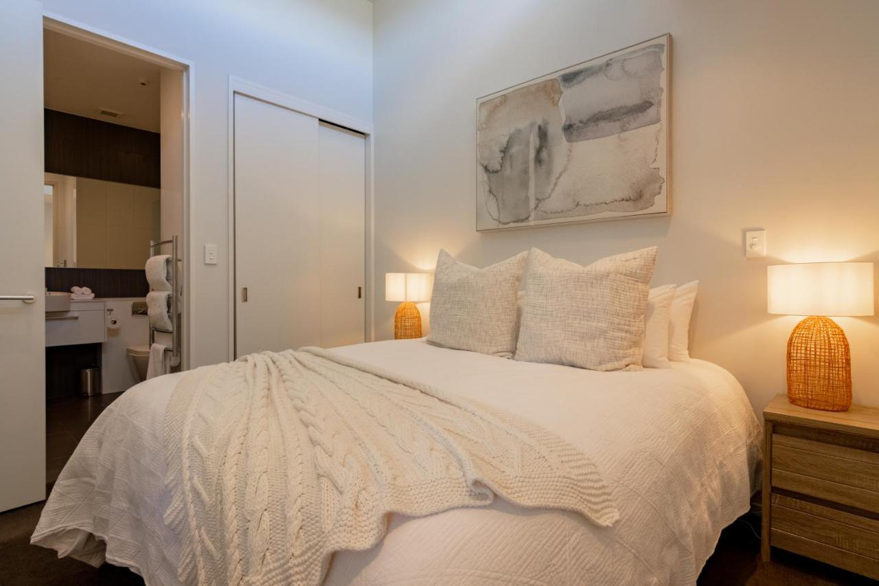 Апартаменти Stylish Haven Luxury Interiors In Prime Location Квінстаун Екстер'єр фото